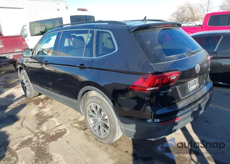 2019 Volkswagen Tiguan 2.0T Se/2.0T Sel/2.0T Sel R-Line/2.0T Sel R-Line Black z USA, uszkodzony, nr VIN 3VV2B7AX1KM191386